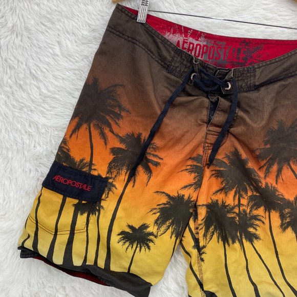 Aeropostale Men's Casual Multicolor Full Print Palms Board Shorts Size 32" - Picture 3 of 8